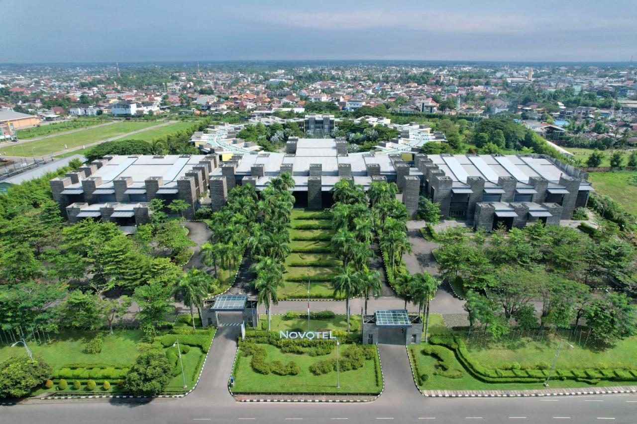 Novotel Палембанг Экстерьер фото