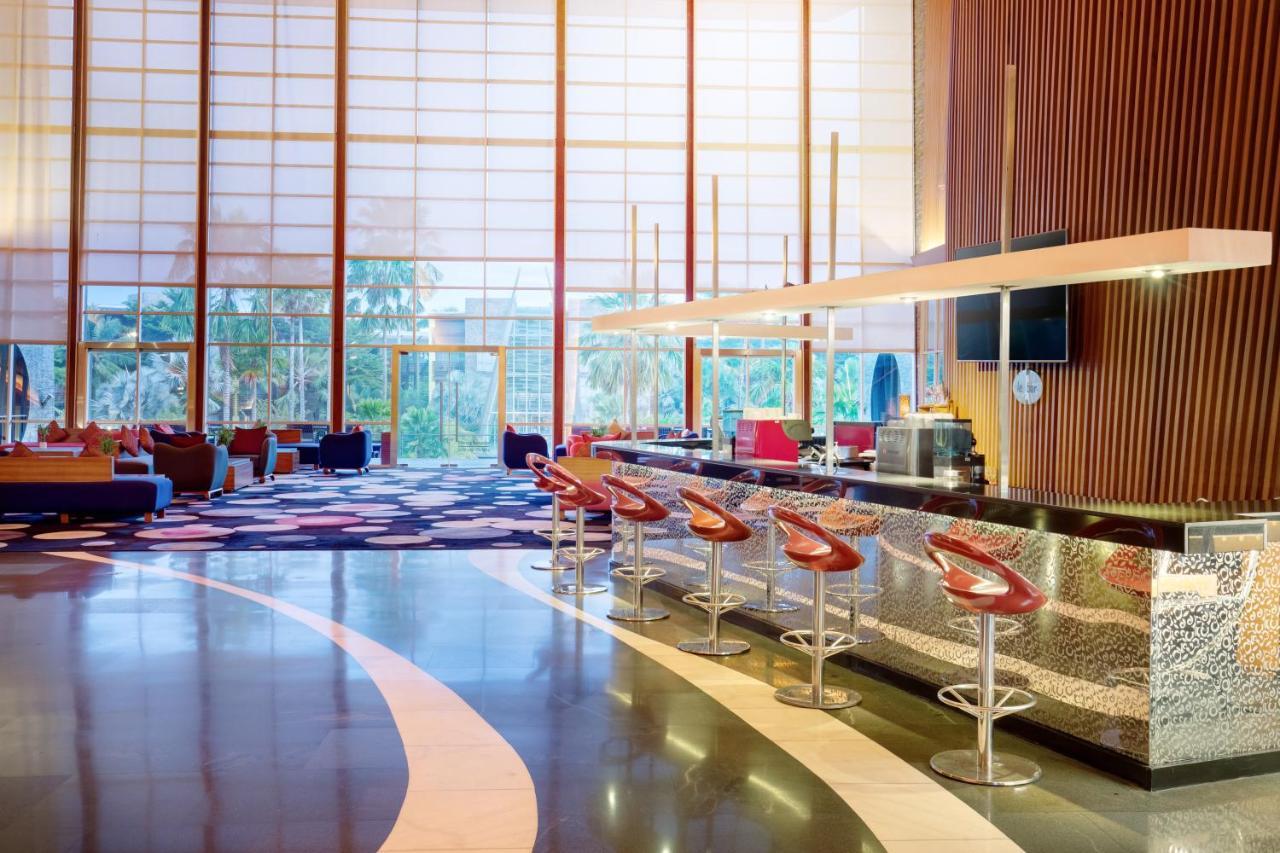 Novotel Палембанг Экстерьер фото