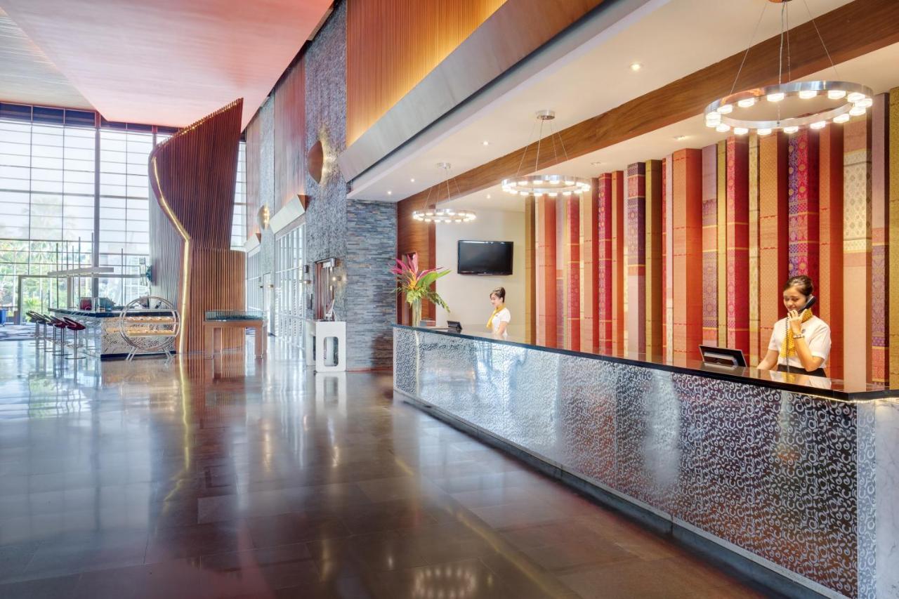 Novotel Палембанг Экстерьер фото