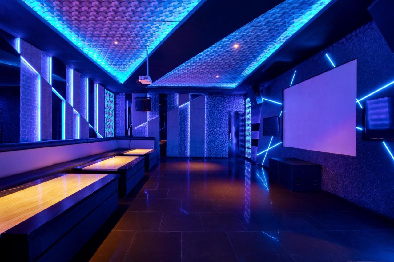 Novotel Палембанг Экстерьер фото