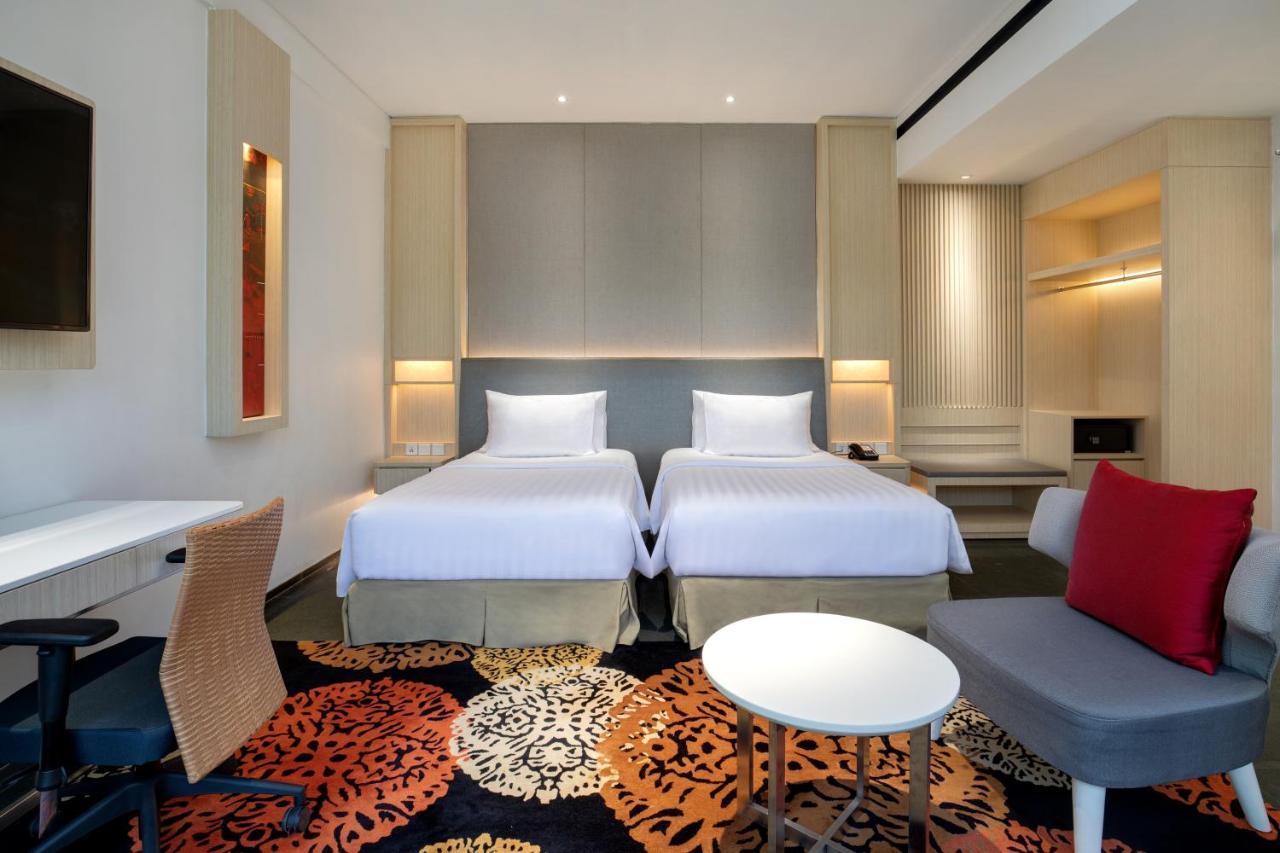 Novotel Палембанг Экстерьер фото