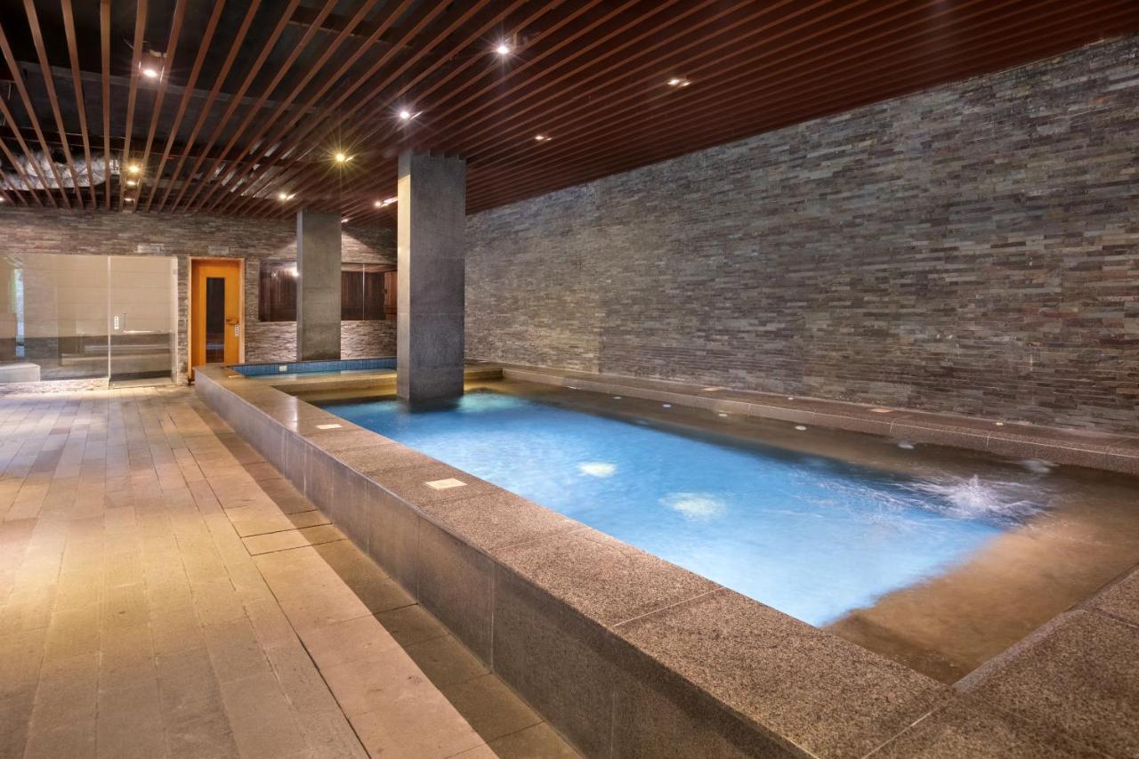 Novotel Палембанг Экстерьер фото