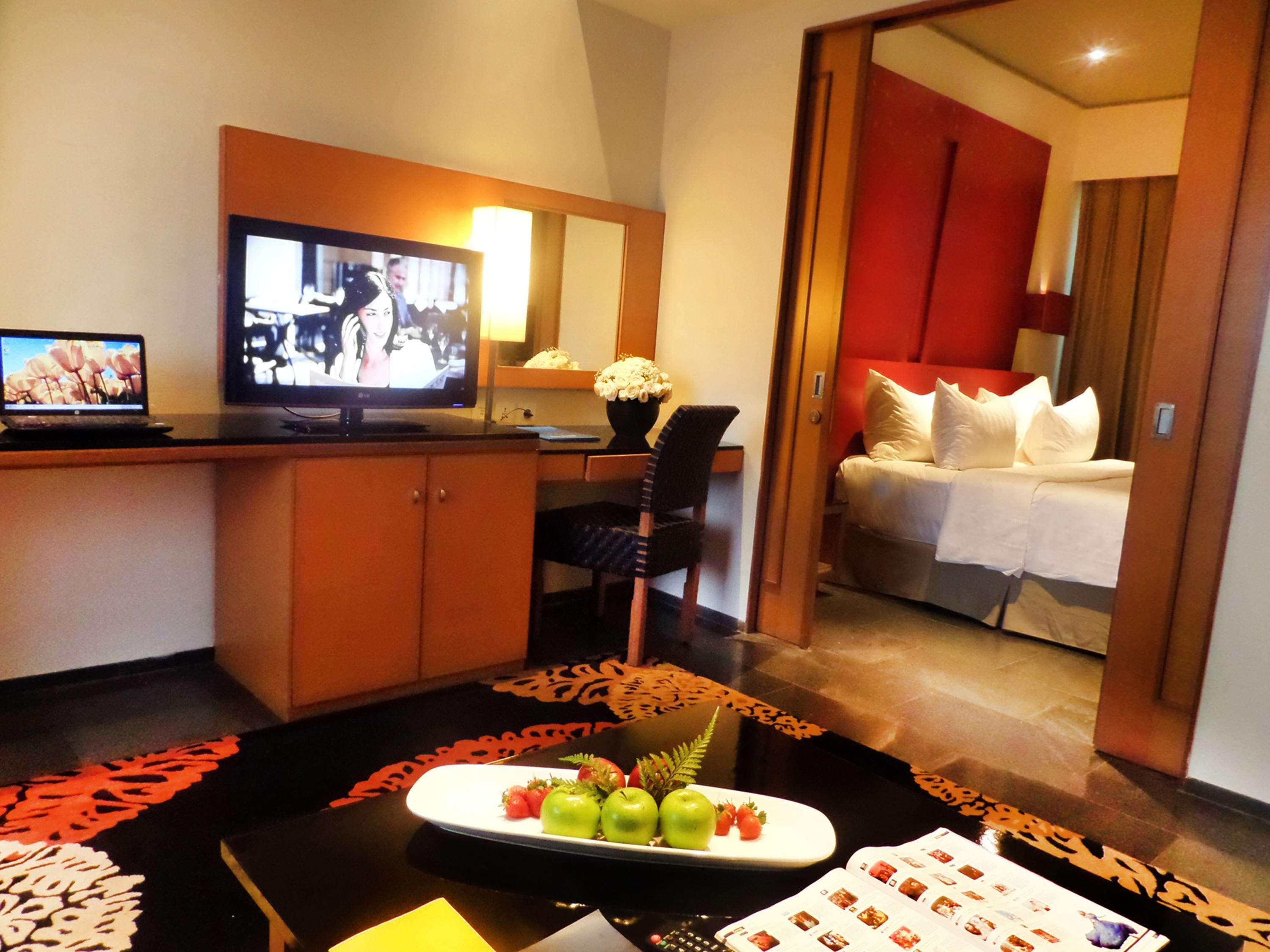Novotel Палембанг Экстерьер фото