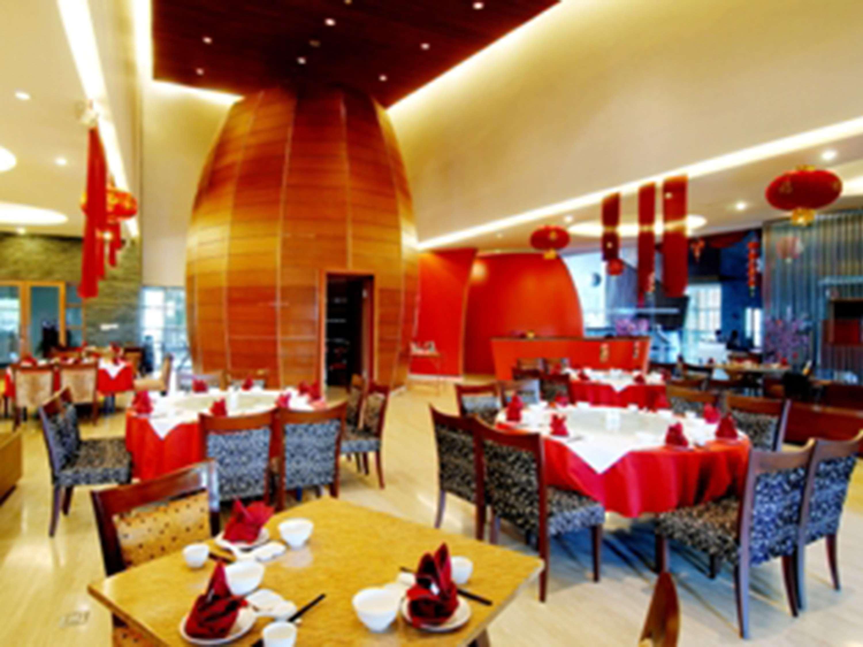 Novotel Палембанг Экстерьер фото