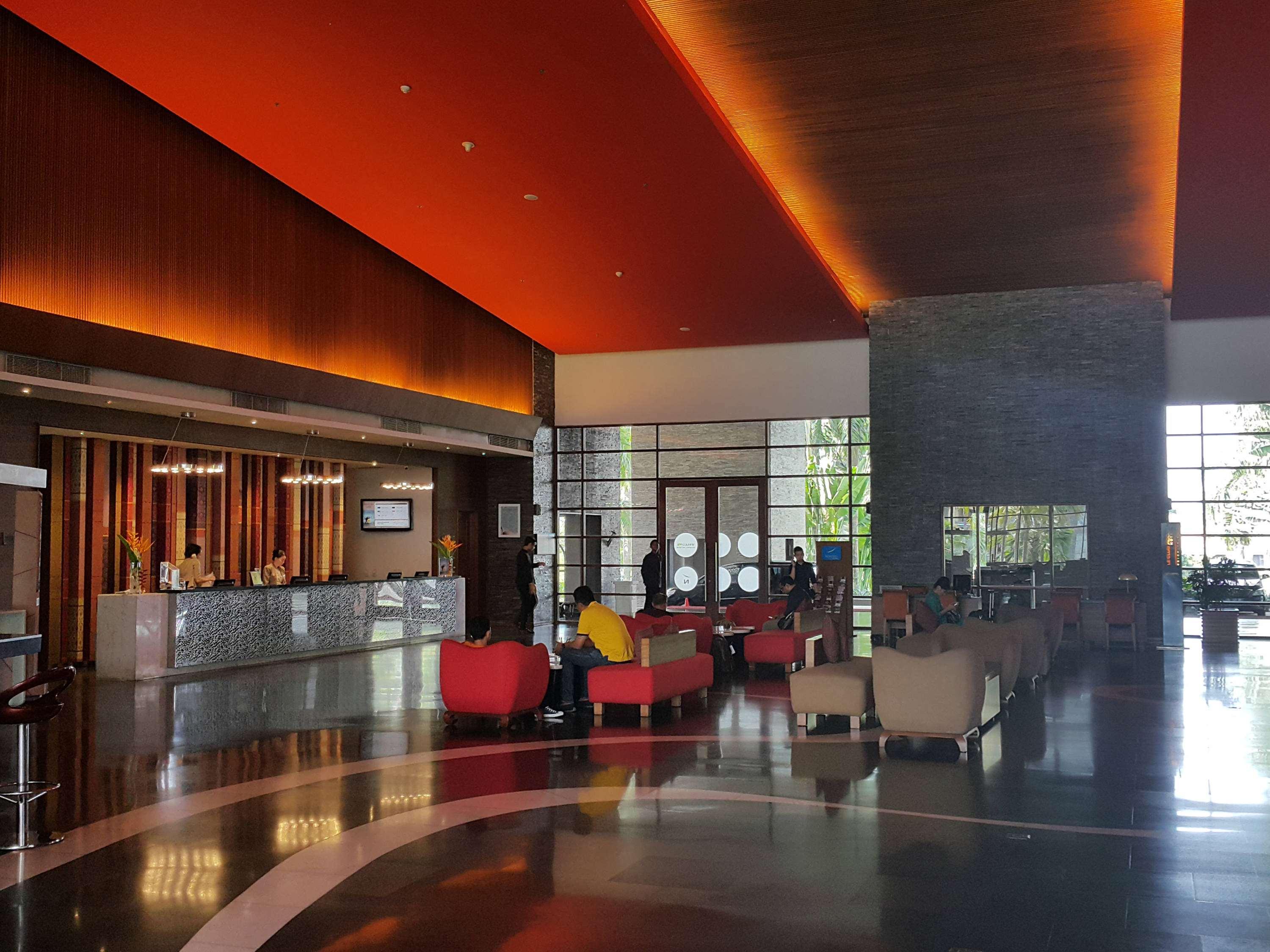 Novotel Палембанг Экстерьер фото