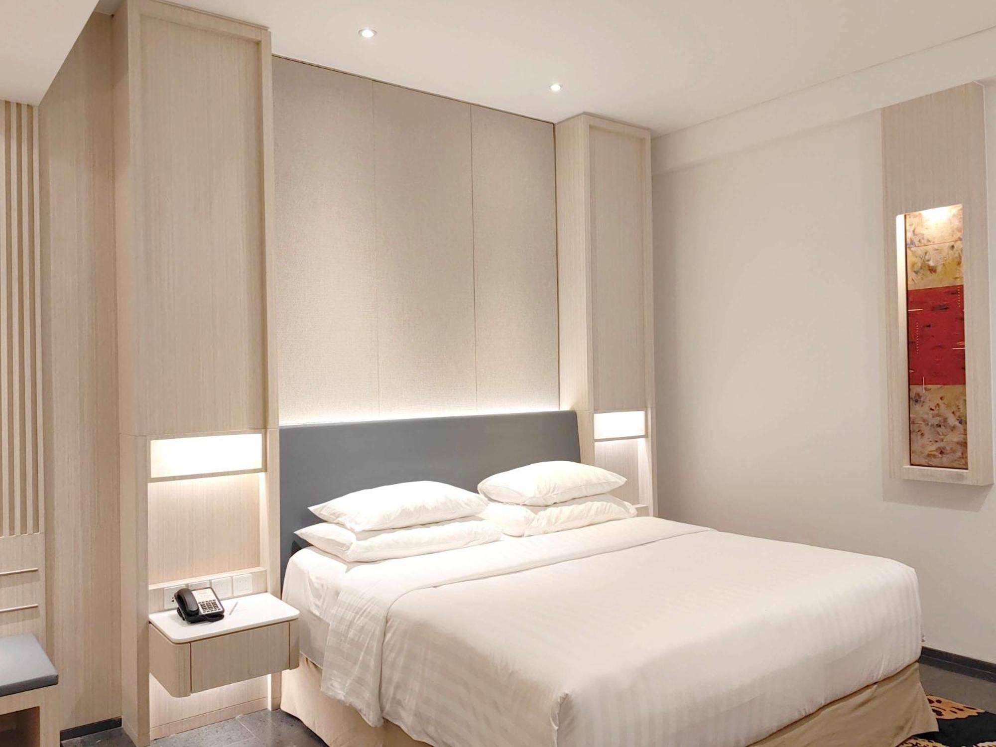 Novotel Палембанг Экстерьер фото